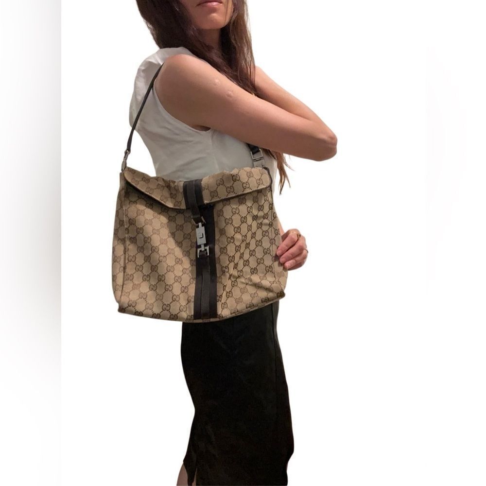 Gucci Beige and Black Monogram Jackie piston lock Shoulder Bag - Picture 10 of 12